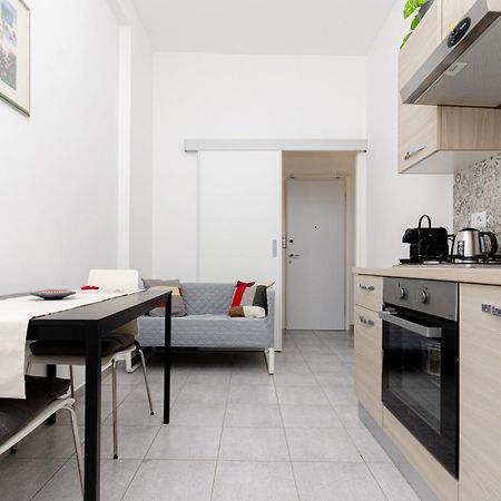 Vivimihome - Crespi House A 3 Minuti Dalla Metro Milan Bagian luar foto