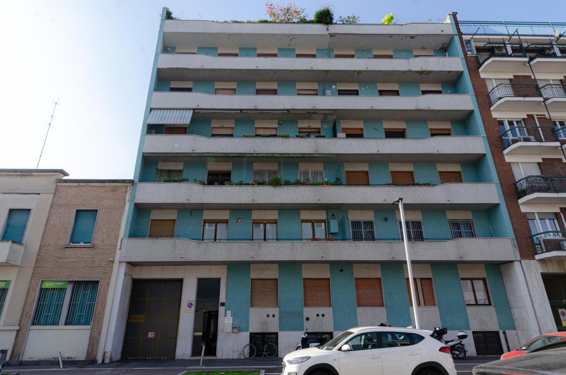 Vivimihome - Crespi House A 3 Minuti Dalla Metro Milan Bagian luar foto