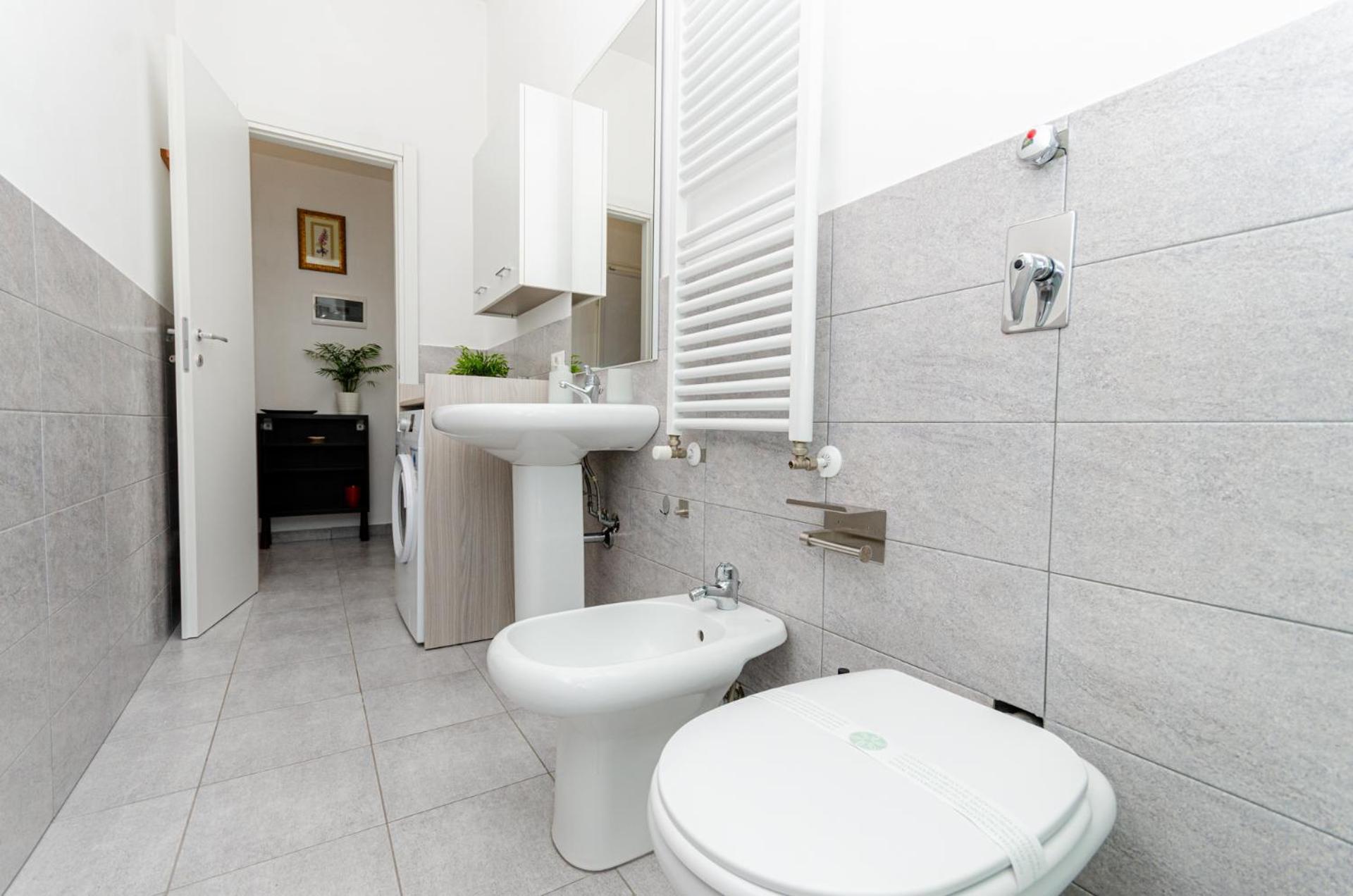 Vivimihome - Crespi House A 3 Minuti Dalla Metro Milan Bagian luar foto