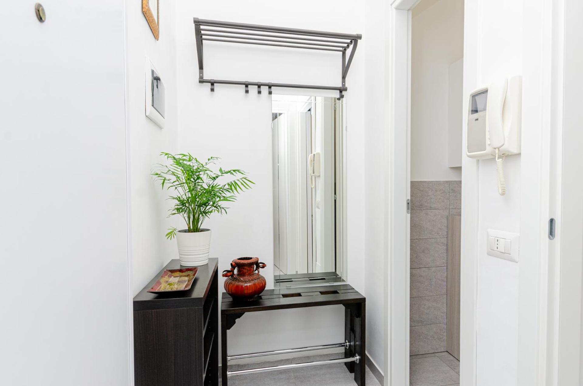 Vivimihome - Crespi House A 3 Minuti Dalla Metro Milan Bagian luar foto